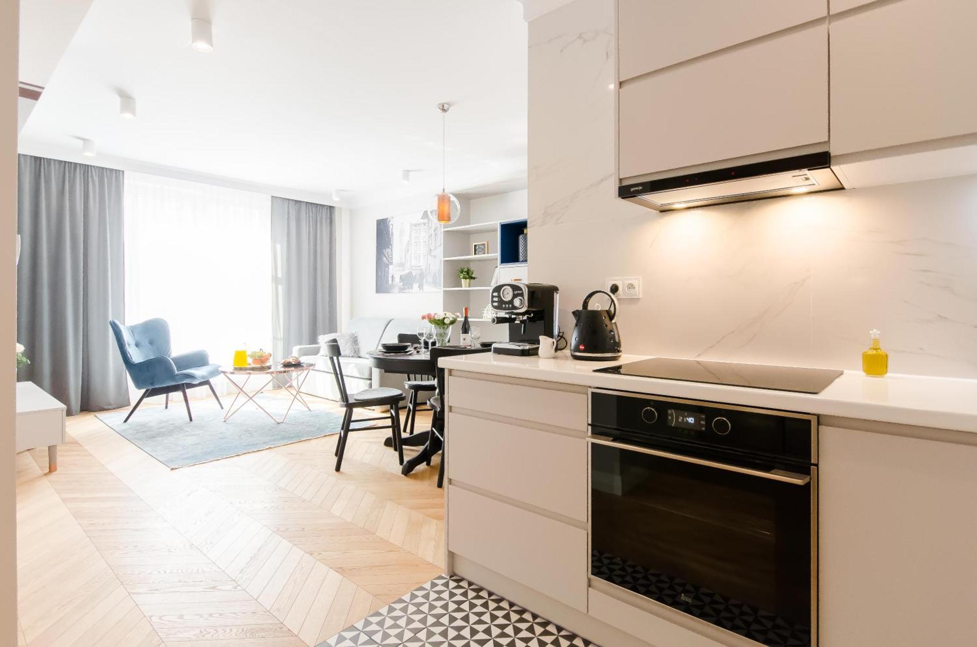 Old Town Premium Queen'S Apartments คราคูฟ ภายนอก รูปภาพ
