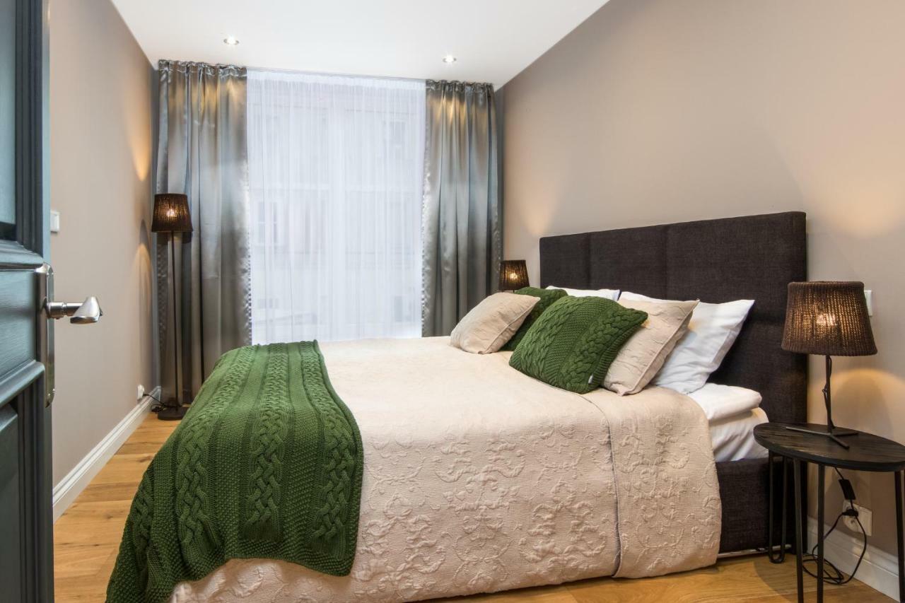 Old Town Premium Queen'S Apartments คราคูฟ ภายนอก รูปภาพ