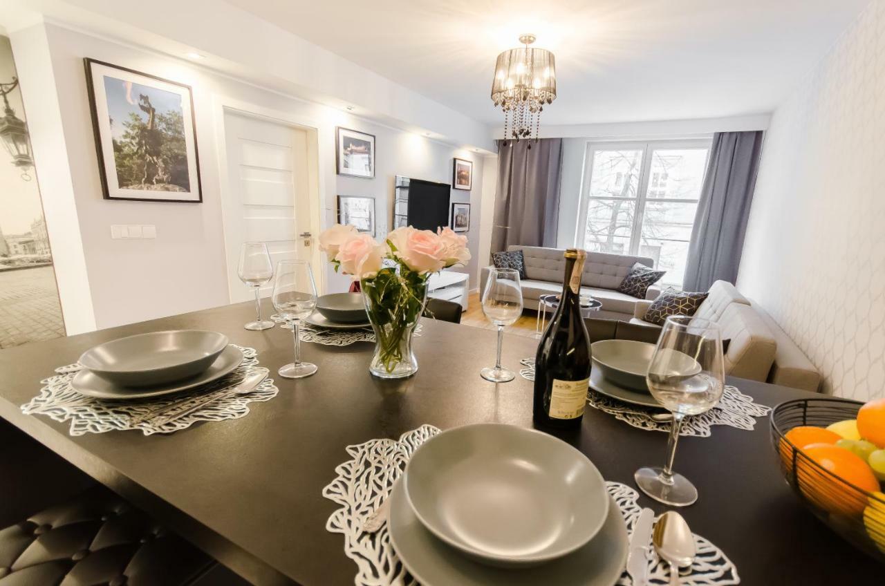 Old Town Premium Queen'S Apartments คราคูฟ ภายนอก รูปภาพ
